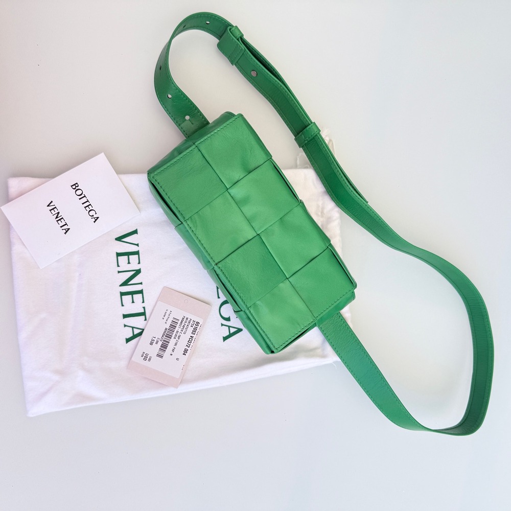 Bottega Veneta Cassette Belt Bag Parakeet Green Maxi Intrecciato Leather 651053 - Picture 14 of 14